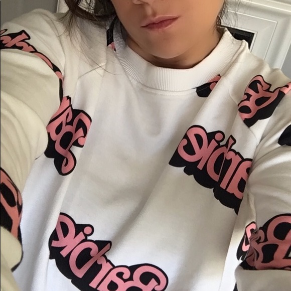 Zara Barbie Jumper/ Collaboration Mosscino
Barbie - Picture 6 of 9